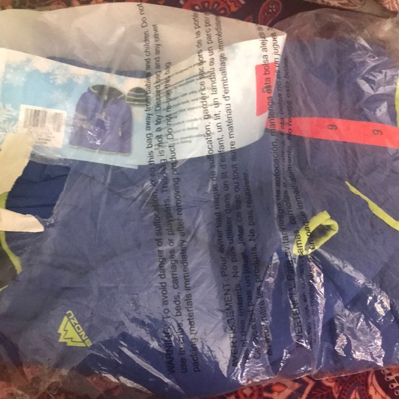 Snozu boys 2pc jacket coat and hat new sz 6 new with tags - Picture 3 of 5
